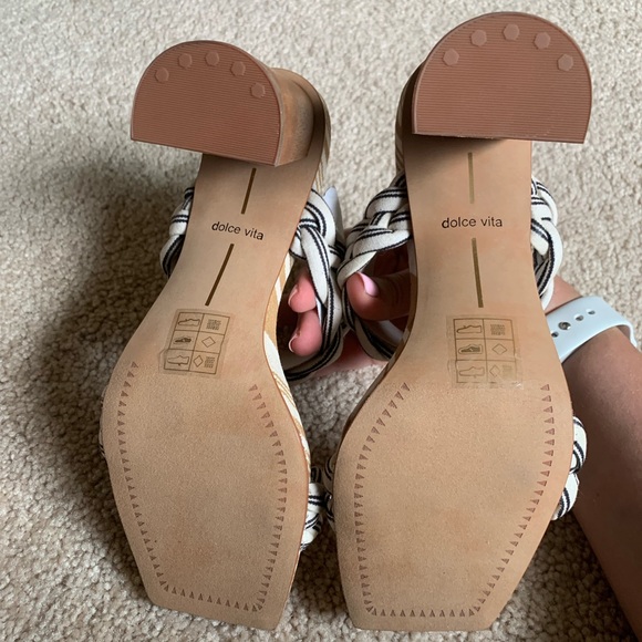 NIB Dolce Vita Paily Braided Black and White Sandal NEW IN BOX Size 6 - Picture 5 of 10